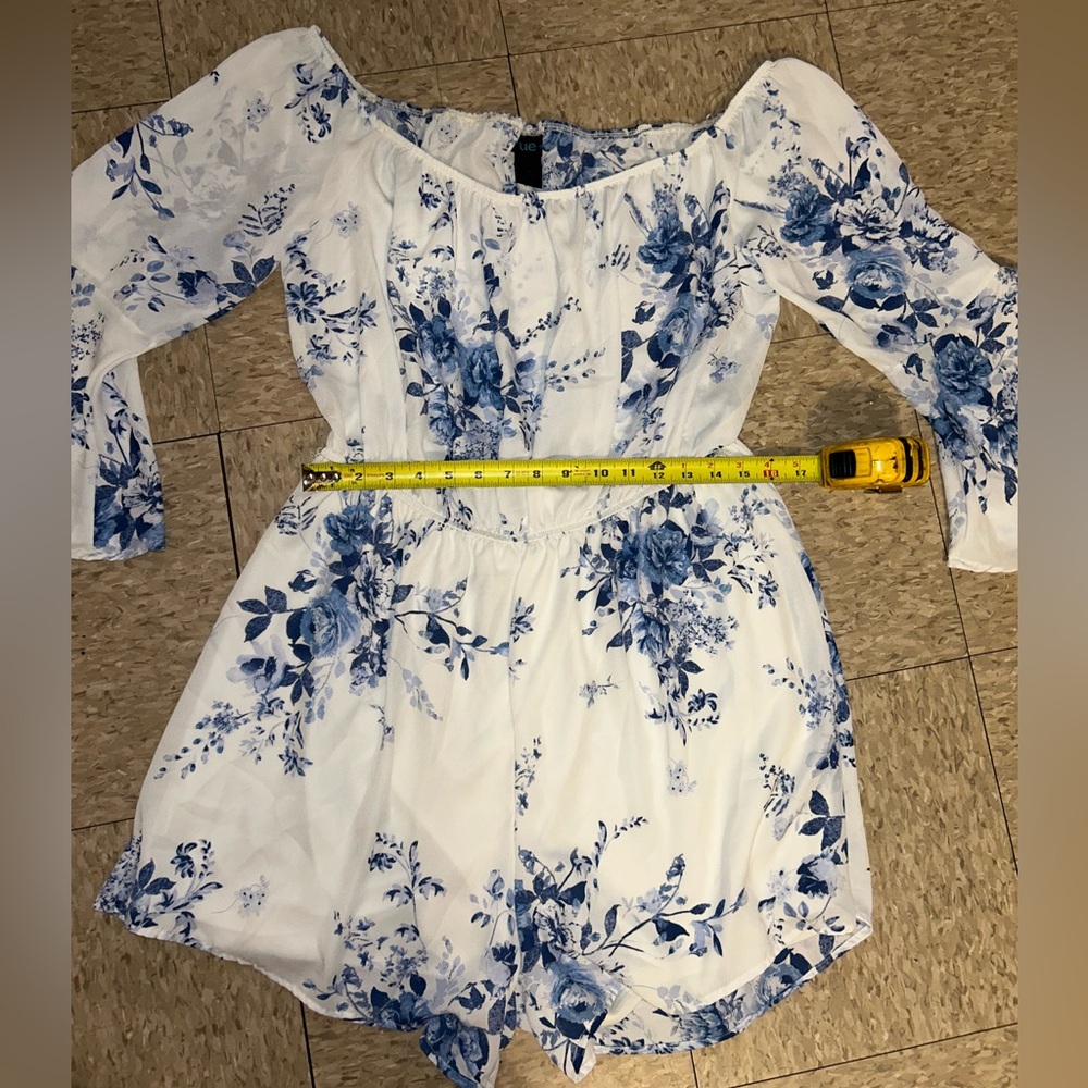 2XL Rue21 White Romper with Blue Floral Print
